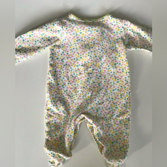 Baby Girl Flower/Butterfly Footed Outfit by Carter’s (3 Months) - Picture 6 of 6